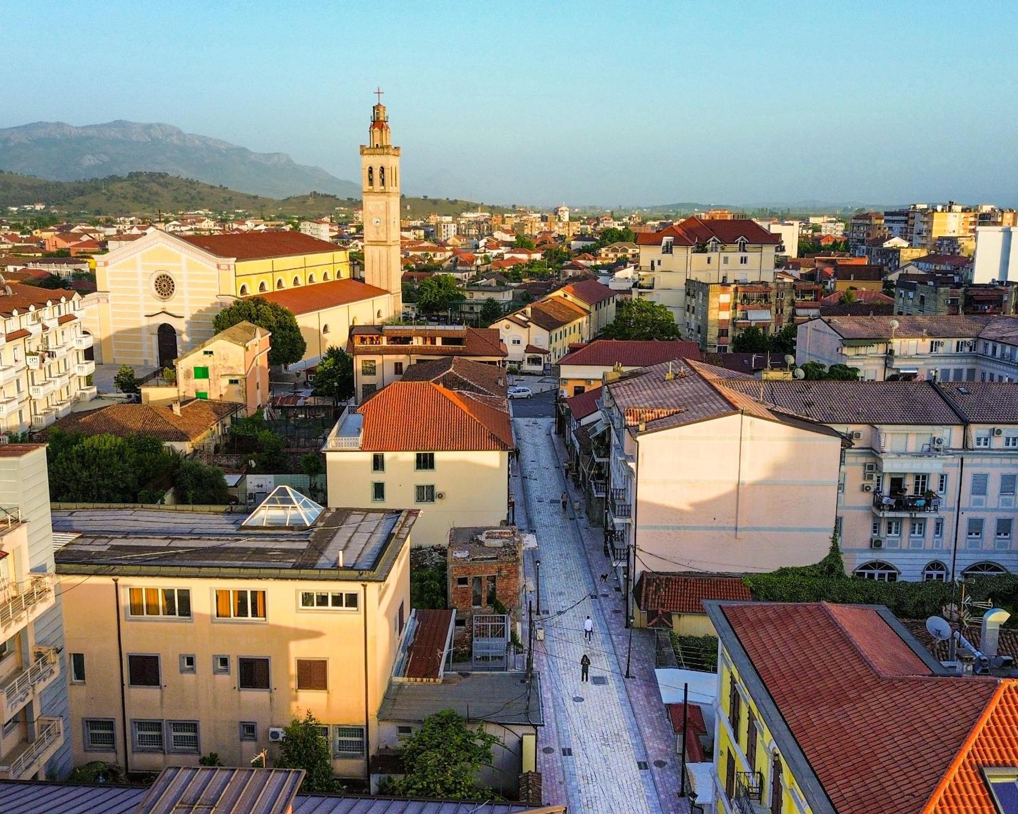 Marina Apartment - The Ocean Heart Of Shkodra Esterno foto