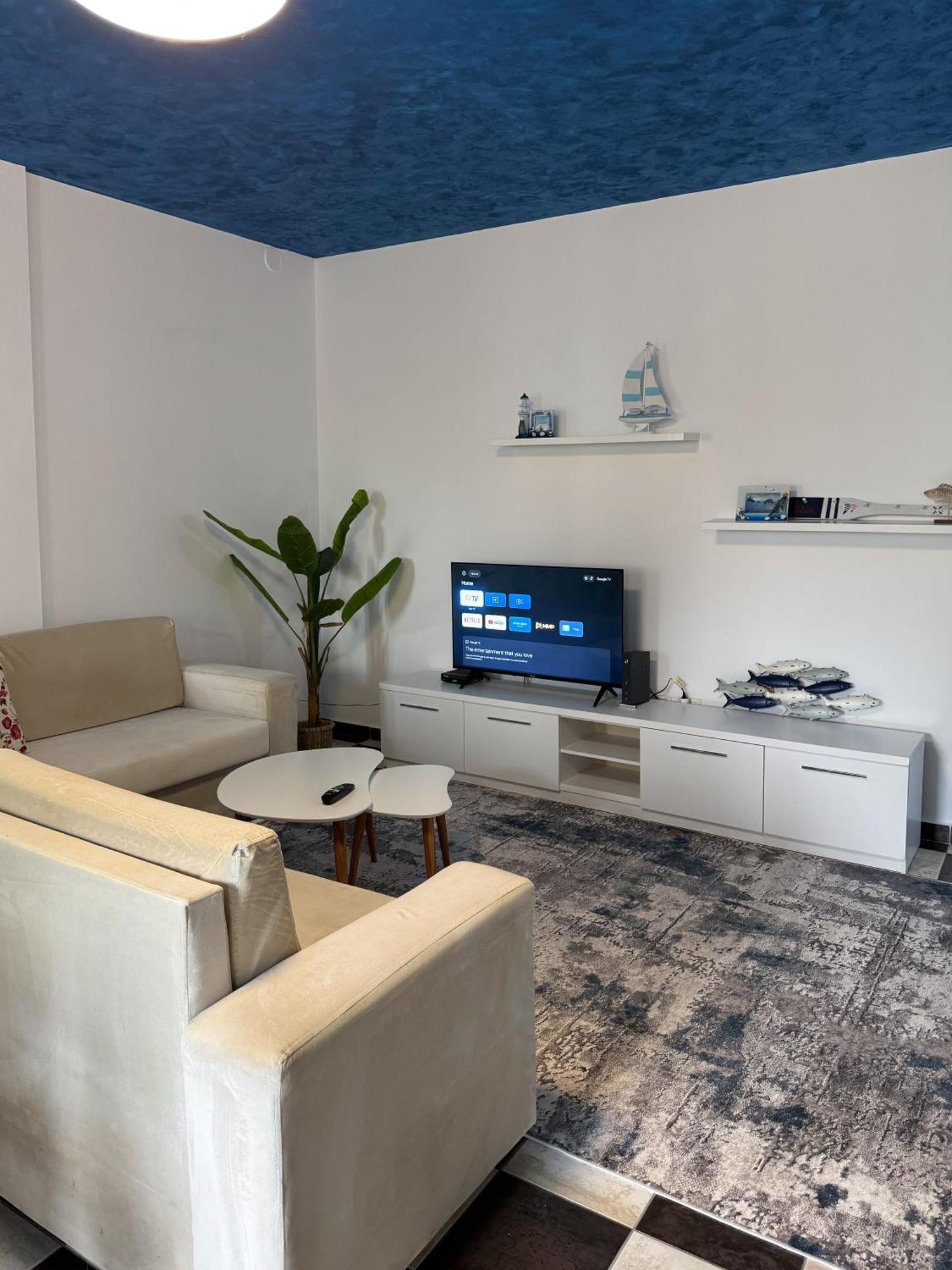 Marina Apartment - The Ocean Heart Of Shkodra Esterno foto